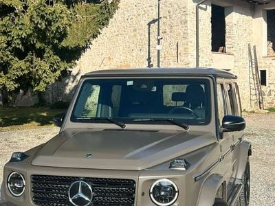 Mercedes G400