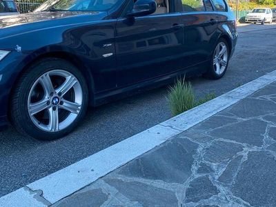 Usata BMW 320 177 CV (130 kW) 2009 Blu Station wagon