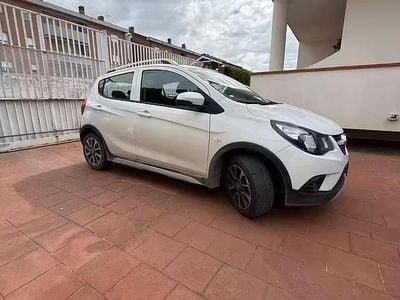 Usata Opel Karl Rocks 73 CV (53 kW) 2018 Bianco Utilitaria