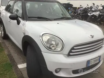 Usata Mini Cooper Countryman 122 CV (89 kW) 2013 Bianco SUV