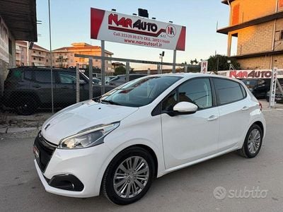 Usata Peugeot 208 Allure 75 CV (55 kW) 2018 Bianco Utilitaria