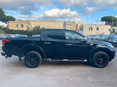 Usata Mitsubishi L200 Intense 181 CV (133 kW) 2016 Nero Pick-up