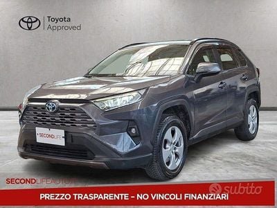 Usata Toyota RAV4 Hybrid Active 218 CV (160 kW) 2022 Grigio SUV