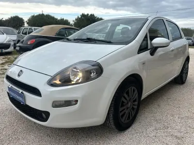 Usata Fiat Punto Street 95 CV (69 kW) 2017 Bianco Utilitaria
