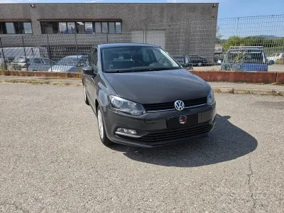 Usata VW Polo Trendline 60 CV (44 kW) 2015 Grigio Berlina
