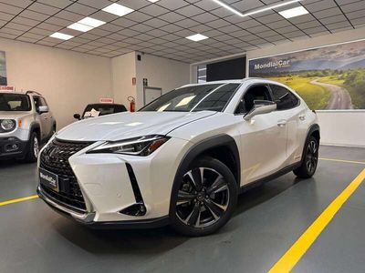 Lexus UX 250h