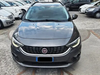 Usata Fiat Tipo 120 CV (88 kW) 2020 Grigio Station wagon