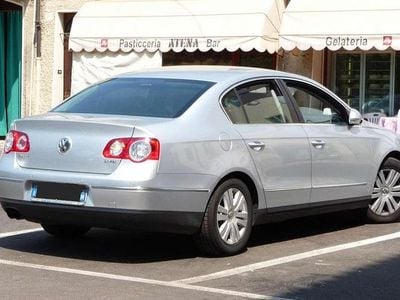Usata VW Passat Highline 150 CV (110 kW) 2006 Berlina