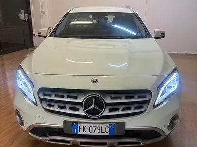 Usata Mercedes GLA200 Premium 135 CV (99 kW) 2017 Bianco SUV