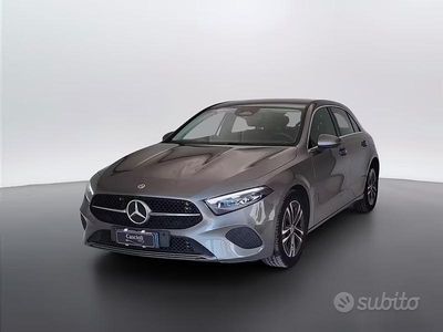 Begagnad Mercedes A180 Advanced 116 HK (85 kW) 2023 Grå Sedan