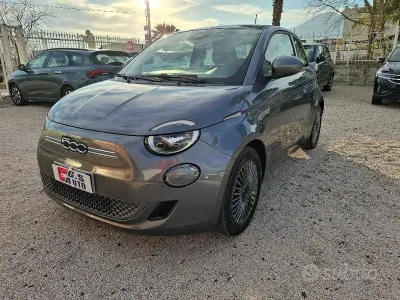 Usata Fiat 500e La Prima 42 kW (58 CV) 2021 Grigio Berlina