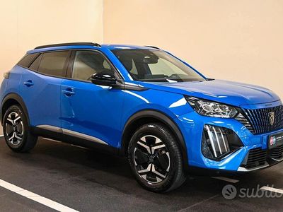 Usado Peugeot 2008 Allure 131 HP (96 kW) 2024 Azul SUV