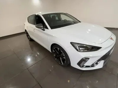 Usata Cupra Leon 150 CV (110 kW) 2025 Bianco