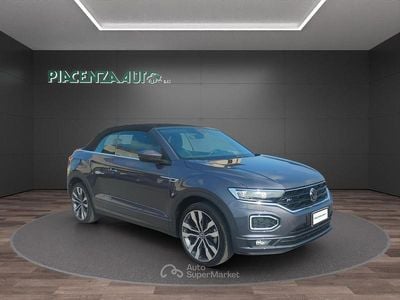 Usata VW T-Roc Cabriolet R-line 150 CV (110 kW) 2021 Gray Cabrio