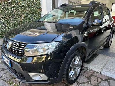 Usata Dacia Sandero Prestige 90 CV (66 kW) 2015 Nero Berlina