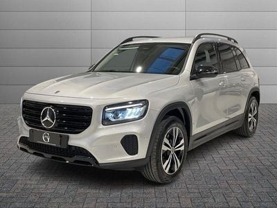 Mercedes GLB200