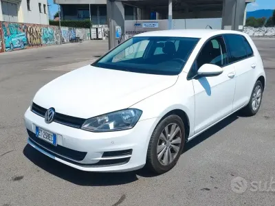 Usata VW Golf VII Highline 105 CV (77 kW) 2013 Bianco Berlina