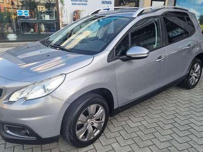 Usata Peugeot 2008 Active 99 CV (72 kW) 2017 Grigio SUV