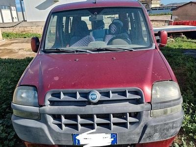 Usata Fiat Doblò 2011 Rosso Monovolume