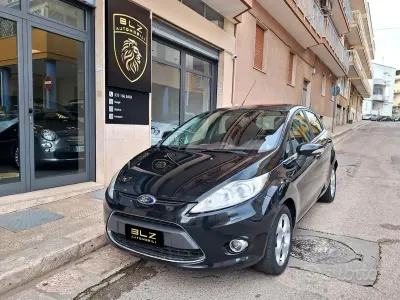 Usata Ford Fiesta Titanium 68 CV (50 kW) 2009 Nero Berlina