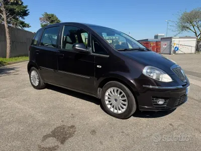 Usata Lancia Musa 77 CV (56 kW) 2012 Nero Monovolume