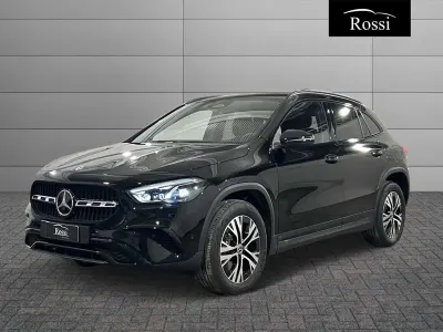 Nouvelle Mercedes GLA250 163 ch (119 kW) 2026 Noir SUV