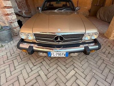 Usata Mercedes SL380 204 CV (150 kW) 1981 Oro Cabrio