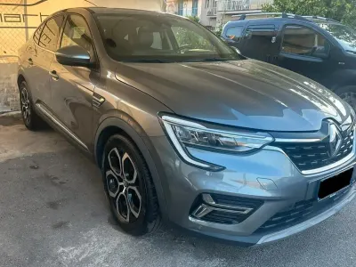 Usata Renault Arkana Techno 140 CV (102 kW) 2022 Grigio SUV