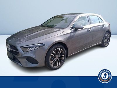 Nuova Mercedes A250 Advanced 218 CV (160 kW) 2025 Grigio metallizzato
