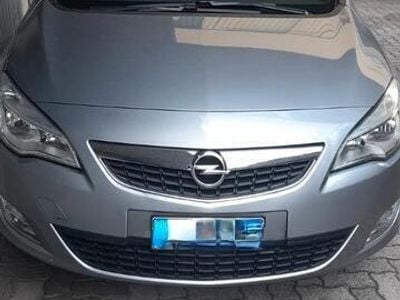 Usata Opel Astra 110 CV (80 kW) 2011 Grigio Station wagon