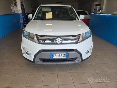 Usata Suzuki Vitara 120 CV (88 kW) 2015 Bianco SUV