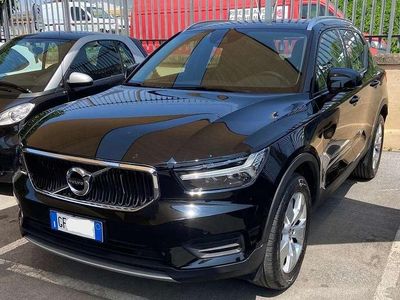 Usata Volvo XC40 Momentum 129 CV (94 kW) 2021 Nero SUV
