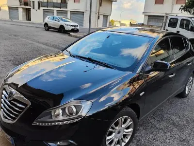 Usata Lancia Delta 2011 Nero Utilitaria
