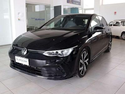 Begagnad VW Golf VIII R-line 150 HK (110 kW) 2022 Svart Sedan