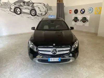Usata Mercedes GLA220 Premium 177 CV (130 kW) 2015 Nero SUV