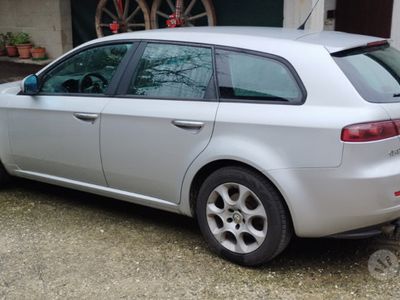 Alfa Romeo 159