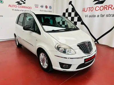 Usata Lancia Musa 95 CV (69 kW) 2012 Bianco Monovolume