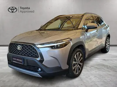 Usata Toyota Corolla Cross Trend 140 CV (102 kW) 2024 Silver met  1e7 SUV
