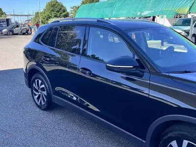 Usata VW Tiguan 150 CV (110 kW) 2024 Nero SUV