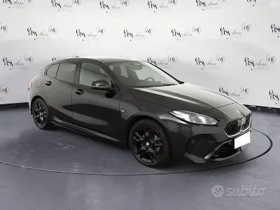 Käytetty BMW 118 M Sport 150 HP (110 kW) 2025 Musta Viistoperä
