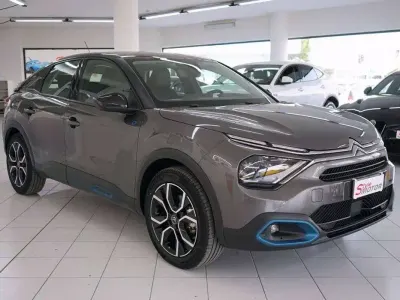 Usata Citroën e-C4 Feel 56 kW (77 CV) 2021 Grigio Berlina