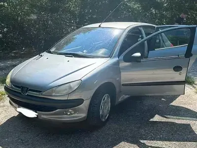 Usata Peugeot 206 75 CV (55 kW) 2002 Grigio Utilitaria