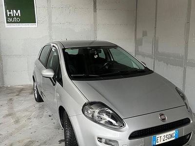 Grigio Usata 2014 Fiat Punto Lounge Berlina | 7490 € (Buon prezzo)