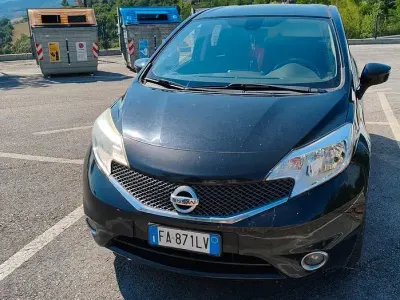 Usata Nissan Note 90 CV (66 kW) 2015 Nero Utilitaria