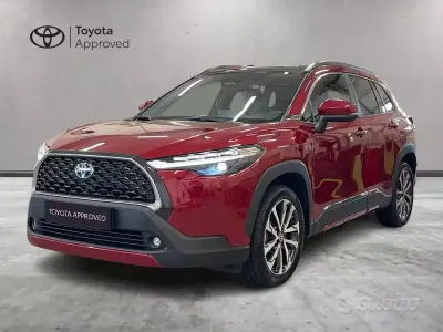 Usata Toyota Corolla Cross Lounge 152 CV (111 kW) 2023 Rosso SUV