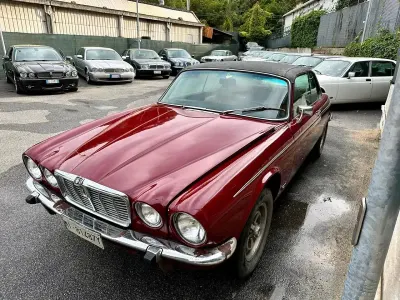 Usata Jaguar XJ12 266 CV (195 kW) 1976 Rosso Berlina