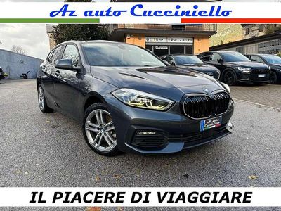 Usata BMW 116 Sport Line 116 CV (85 kW) 2020 Mineral gray Utilitaria