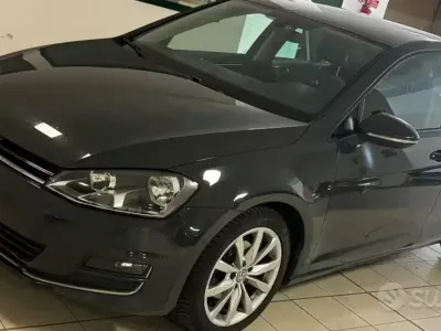 Usata VW Golf VII Highline 110 CV (80 kW) 2017 Grigio Berlina