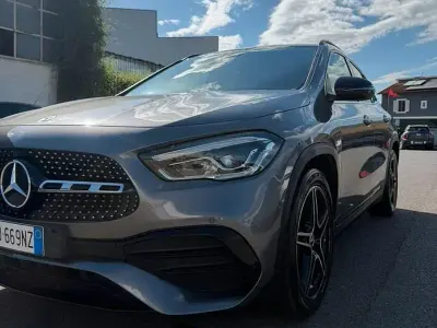 Usata Mercedes GLA200 Premium 2021 Grigio SUV