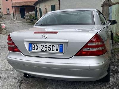 Usata Mercedes SLK200 163 CV (119 kW) 2002 Argento Cabrio